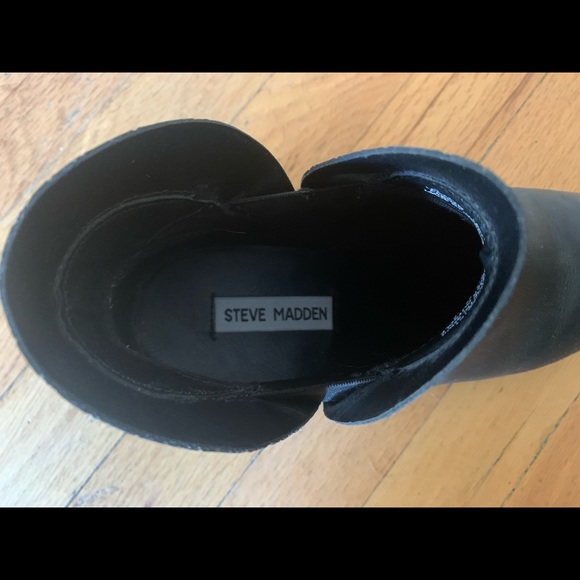 Steve Madden CRAYN Black Booties Size 7 - Picture 10 of 12